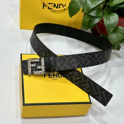 Fendi 芬迪 专柜同款 宽4.0Cm 双环正反用腰带 Ff按钉搭扣 黑色Cuoio Romano皮革材质 反面面料带有烟草黄和黑色Ff图案 四方金属饰面 时