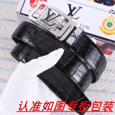 品名：Lv..路易.威登 腰带自动带 皮带 材料：百分百头层牛皮，保证真皮。24K纯钢扣双面可用专柜同等质量， 送人自用首选 包装： 请认准如图专柜包装，赠送打
