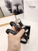 Celine瑟琳女士新款，光滑小牛皮腰带，金色可调节皮带扣，宽度1.8Cm。