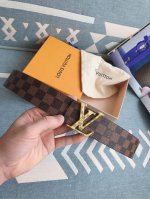 特 Lv.路易威登 全套包装 原版品质 代工厂货品 40Mm宽度 正品一体铸造五金钢扣，原厂皮料 双面原厂定制面料，区别市场货