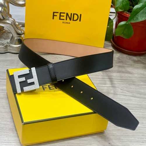 Fendl 芬迪 宽40Mm双面原版小牛皮 搭配单钌钯电镀扣 完美的手感.油边 出众的设计.风格 高贵奢华 时尚大方 高清实拍 货真价实 品质保证 双面用