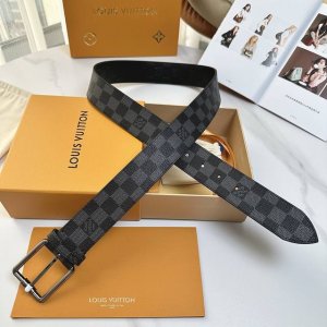 原版包裝1.0 L0Uis Vuitt0N 今季新品 驢家男士原單腰帶 寬度40毫米 定制經典帆布面料內襯小牛皮壓格底 全新開模新型針扣五金 低調百搭款