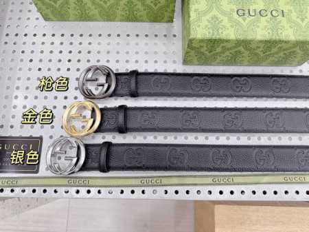 古奇 互扣式双G以亮光调配件亮眼呈现，致敬品牌悠久传承。这款腰带以黑色Gg Supreme匠心打造。宽度：3.8 黑色Gg ，钢扣不褪色。 - 点击图像关闭