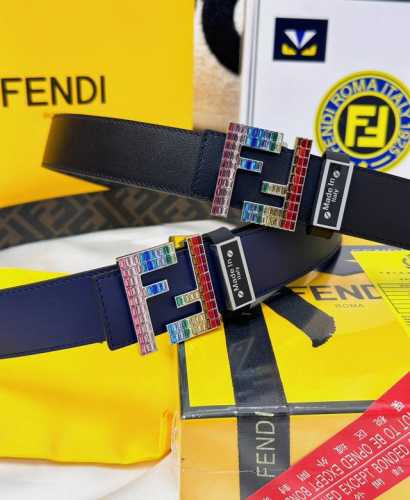 皮带：Fendi.芬迪..顶级原单复刻. 腰带：百分百头层牛皮，保证真皮。双层Ff水晶镶嵌彩色钻石24K纯钢扣材质，永不掉色进口小牛皮正反双面使用商场专柜同等质