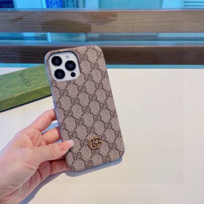 古驰Gucci经典老花壳 金属标油边手机壳 官网同步发售 iphone16系列更新 iphone16pro Max 6.9 iphone16pro 6.3 ip