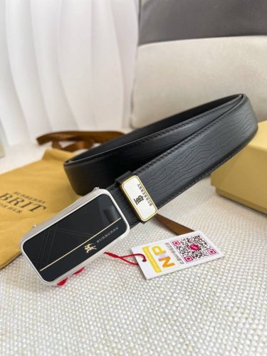 品名：巴宝莉.Burberry·腰带自动带·皮带 型号：自动扣，纯钢材质自动扣，自动带身，双面头层牛皮 材料：百分百头层牛皮，保证真皮。24K纯