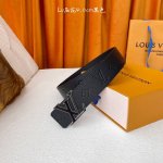 特 Louis Vuitton ：经典原单品质，面经典压花面配原版平纹底，搭配原单精品钢扣，精工制作，细节看图，实物拍摄，高端奢华，宽度4.0Cm