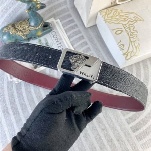 范思哲 特种皮腰带系列 ，原厂五金精品不锈钢扣，手感柔软舒适 宽3.8Cm。