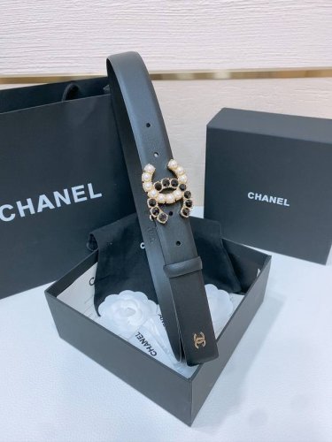 Chanel 春夏新款 小牛皮与黄铜Cc搭扣 精致细腻 光滑优雅 3.0Cm