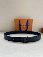 特P180 3.4宽 Lv Heritage 双面进口头层牛皮压格腰带 以抛光工艺淬炼新款 Lv 搭扣微弧 为考究人士带来赠礼佳选