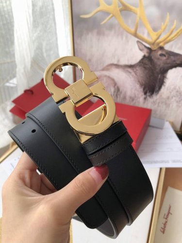 Made In Italy 批 配全套包装 品牌：菲拉格慕海外原单 扣头材质：精品实心铜扣 带身材质正面：35Mm宽度采用双面采用进口头层牛皮腰带，纯钢质五金扣