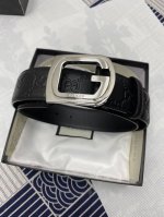特 配全套包装礼盒 古驰：原单头层牛皮压G面.内衬头层小牛皮底，搭配原单扣：原产皮料定制，专柜宽度4.0