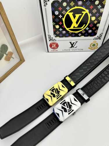 品名：LV..路易..威登自动带 材质：原单牛皮腰带 百分百头层牛皮腰带保证真皮，24K纯钢扣，专柜原单品质、做工精细，时尚大牌，送人自用首选 包装： 请认准如