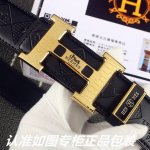 品名：爱玛仕.Her..Mes原单 型号：认准如图专柜包装，赠送打孔器 材料：百分百头层牛皮皮带，24K纯钢扣中间带Logo字母保证真皮。专柜同等质量， 送人自