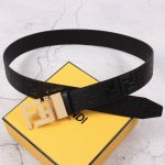特 Fendl 芬迪 宽38Mm 标志造型宽皮带。原版双F尾夹旋转扣，进口原版小牛皮制成。印有浮雕黑Ff 图案。镀金表面金属制品，品质保证。