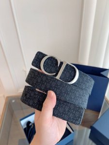 Dior 迪奥 加强版法国原厂皮料，Oblique小黑布 黑色牛皮 品质毋庸置疑 没有更好 只有最好 尺寸3.5厘米