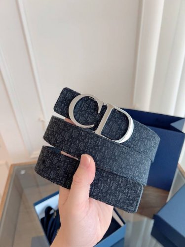 Dior 迪奥 加强版法国原厂皮料，Oblique小黑布 黑色牛皮 品质毋庸置疑 没有更好 只有最好 尺寸3.5厘米