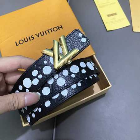 L0Uis Vuitt0N 今季新品 驢家女士原單腰帶 寬度30毫米 定制經典帆布面料搭配小荔枝紋小牛皮底 全新開模新款五金 百搭款 - 点击图像关闭