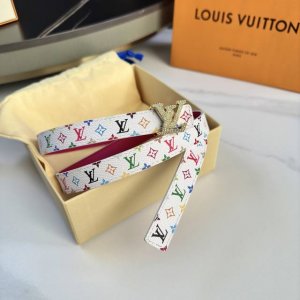 原版包裝 驢家女士腰帶 寬度2Cm 聯名小花系列 全新風格定制帆布面料襯托細膩的進口彩色小牛皮 搭配新款字母搭扣 經典百搭款