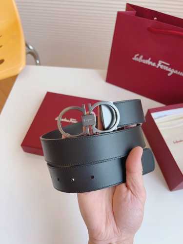 菲拉 细节成就一切。Ferragamo皮带系列作品精选上乘材质，以深湛技艺打造而成，成就丰富多彩的款式选择与百搭实用的绅雅风格。优雅扣饰融合精美材质，展现低调华