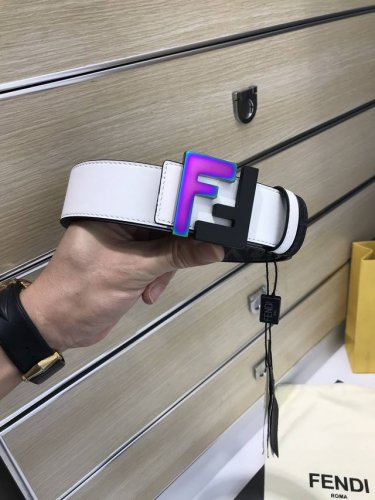 配送专柜包装 打孔针 特批新款 Fd 宽38 Mm 支持Nfc 芯片扫描，标志造型皮带，原版五彩间色 双层F铆钉扣，进口原版小奶白牛皮配制老花制成，镀金表面金属
