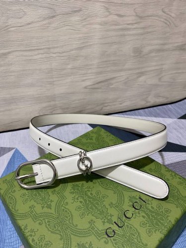 原单25Mm 带身采用双面进口平纹，专柜同款，新款专用，扣头采用精品纯铜两件针扣，正品开版。专营专柜款！G11030130