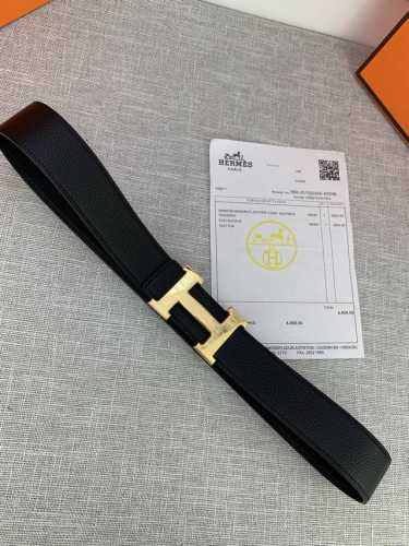 Hermes 爱马仕，专柜同款，3.8Cm宽，带身采用进口头层Togo牛皮，Boxer牛皮衬里，配以精品五金配件，可双面使用，顶级做工无可挑剔