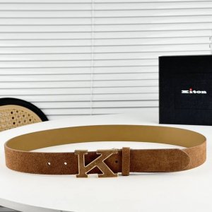 特 P250。 春夏新款Kiton进口小牛皮腰带。3.5公分宽，上海贸易公司的货品，继Bc，Lp之后老钱们都在追捧的品牌！
