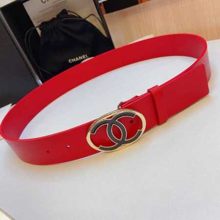 小香4.0Cm，头层小牛皮与精品贵金属五金经典搭配，镶钻cc经典标志，精致优雅时尚十足。 - 点击图像关闭