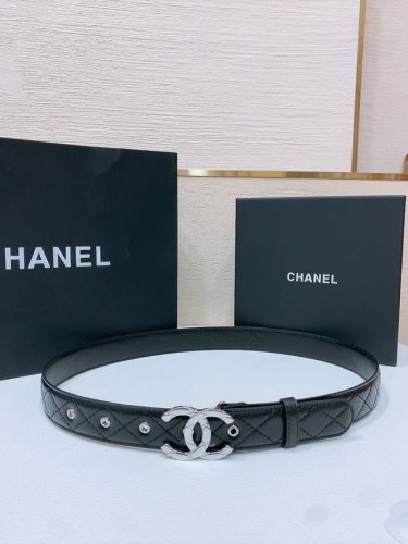Chane L经典双C皮带腰带 新款Logo扣搭配进口胎羊皮，质感满分，简直身春日里的点睛之笔，皮带直径3.0Cm