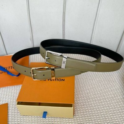 圖片包裝10 寬度：35Mm 驢家最新品 男士經典頂級休閒腰帶 寬度35毫米 品牌專用平紋togo紋小牛皮搭配小牛皮底 全新開模精品針扣設計 多色選