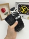 品名：Lv..路易..威登原单 材质：原单牛皮腰带 百分百头层牛皮腰带保证真皮，24K纯钢扣，专柜原单品质、做工精细，时尚大牌，送人自用首选 包装： 请认准如图
