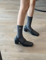 配包装 一盒3 双 Chanel 香奈儿 经典字母Logo 纯棉中筒袜 小腿袜 Ins爆款！专柜在售Ing 好看到爆炸 ！超高品质！经典不过时！潮人必不能少的专
