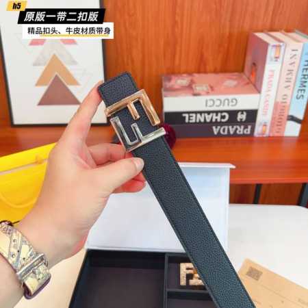 1带1扣 1带2扣 芬迪F家 双扣版 1带2扣 正版开模 此款腰带双面采用原厂牛皮带身，精密电镀标志性五金搭扣 对版专柜。3.8Cm 如需木盒40 - 点击图像关闭