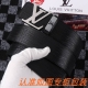 男士腰带：Lv 路易斯登 原单 男士皮带：百分百头层牛皮，保证真皮。24K纯钢扣双面可用专柜同等质量， 送人自用首选 包装： 请认准如图专柜包装，赠送打孔器，银