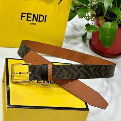 特 Fendi芬迪专柜同款 宽35Mm 双环正反用腰带 Ff按钉搭扣 棕色Cuoio Romano皮革材质 反面面料带有烟草黄和棕色Ff图案 针扣金属饰面 时尚