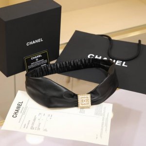 Chanel Cc方块 树脂白 与 黑 Logo小方块 黄铜Logo扣 小牛皮 银色金属 与 金色金属 3.0Cm精品 弹力十足 百搭 优雅 码数含扣S=65C