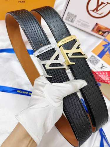 皮带：Lv..路易..威登顶级复刻. 腰带：原单品质百分百头层牛皮，保证真皮。雕花镂空工艺.真空电镀.永不掉色.24K纯钢扣纯手工编织系列双面可用专柜同等质量，