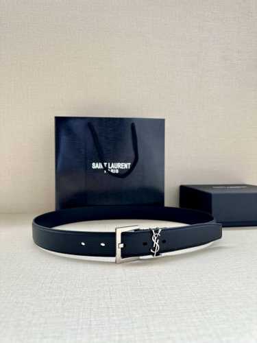 宽度3.0Cm Saint Laurent圣罗兰Ysl Monogram 荔枝纹压印皮革方扣窄腰带黑色女款