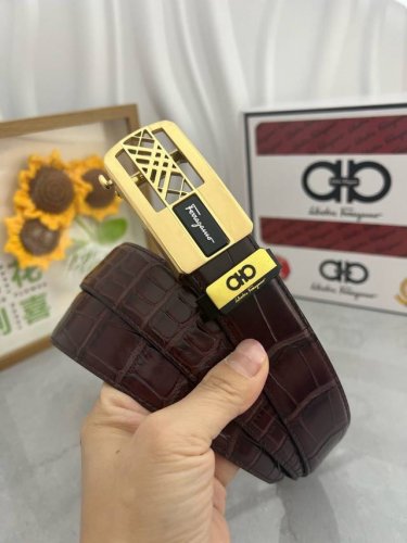 品名：菲拉格幕 自动带 材质：原单牛皮腰带 百分百头层牛皮腰带保证真皮，24K纯钢扣，专柜原单品质、做工精细，时尚大牌，送人自用首选 包装： 请认准如图专柜包装