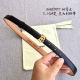 品牌:博柏利 价格:特 尺寸:带宽20Mm 正品尺寸 五金材质:专柜精品扣，真空电镀，工艺精细 带身材质:天然头层牛皮，质感十足，手感柔软。时尚个性，经典百搭！