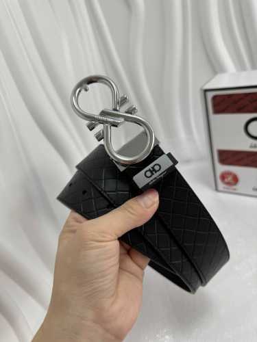 品名：菲拉格幕 原单 材质：原单牛皮腰带 百分百头层牛皮腰带保证真皮，24K纯钢扣，专柜原单品质、做工精细，时尚大牌，送人自用首选 包装： 请认准如图专柜包装赠