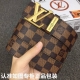 品牌：Lv.路易威登 型号：原单！请认准如图专柜包装 等级：意大利进口百分百头层牛皮，Lv.路易威登，世界著名奢侈品品牌。进口头层牛皮，国外专柜有同款。24K纯