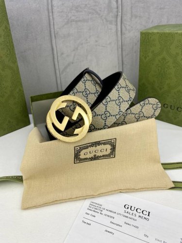 宽度4.0Cm Gucci Marmont系列每一季都会推陈出新 为灵感源于70年代的标志性Gg 6.0Cm钢扣配件注入现代精髓 这款Gg Supreme帆布腰