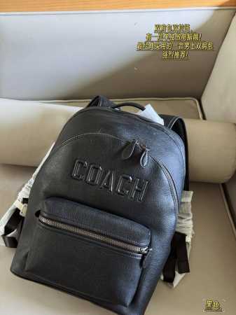 无盒 Size：32*38Cm C家 双肩包 新品系列 双肩包双拉链， 有一层单独放电脑哦！ 最经典实用的一款男士双肩包 强烈推荐 搜索Coach 双肩包 - 点击图像关闭