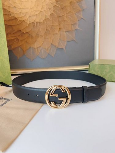 特 Gucci 优质柔软细腻小牛皮面料 内衬进口专用底皮 宽度4.0Cm 新版圆润互扣式双g搭扣