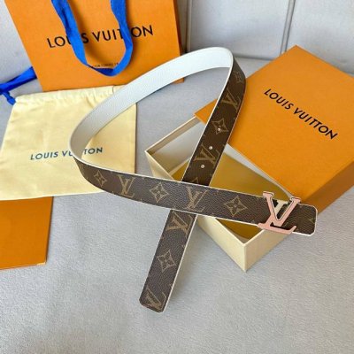 特 L0Uis Vuitt0N 今季新品 驴家女士原單腰帶 寬度30毫米 定制经典帆布面料搭配小荔枝纹小牛皮底 全新开模双层间色新款五金 可双面佩戴 多色可选。