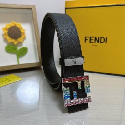 品名：芬迪 Fendi 原单 材质：原单牛皮腰带 百分百头层牛皮腰带保证真皮，24K纯钢扣，专柜原单品质、做工精细，时尚大牌，送人自用首选 包装