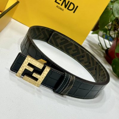 特 Fendi芬迪专柜同款 宽4.0Cm 双环正反用腰带 Ff按钉搭扣 黑色Cuoio Romano皮革材质 反面面料带有烟草黄和黑色Ff图案 四方金属饰面 时
