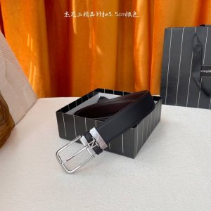 杰利亚 ：Ermenegildo Zegna精品针扣，纯钢五金材质可旋转设计，双面可用，细节决定品质，绅士的必备品。